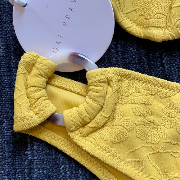 Tori praver bikini - Picture 4 of 10